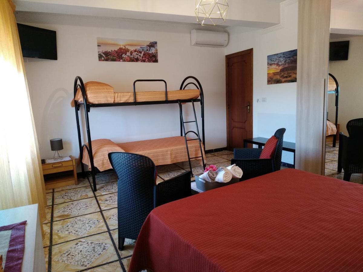 Апартаменти Casa Donna Franca Кастільйоне-ді-Сицилія Екстер'єр фото